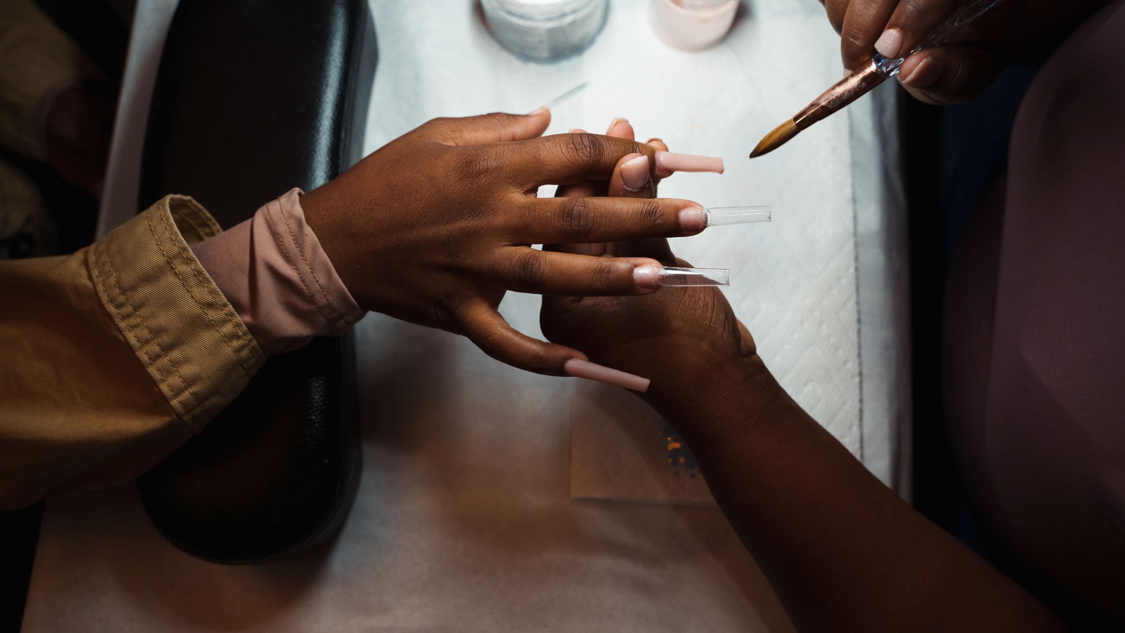 Maximizing Your Nail Artist Chair Rental: Time, Space, and Profit